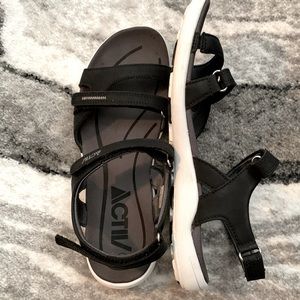 Activ Sandals black with white - ❤️